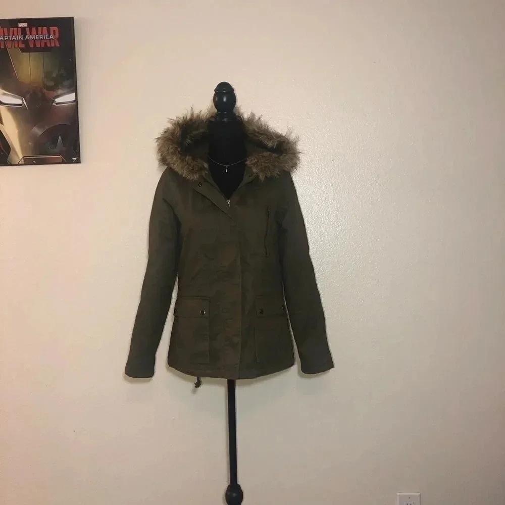 Love tree puffer jacket​​​​​​ - Picture 2 of 16